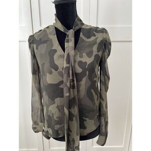 White House Black Market- Women's Camo Long Sleeve Blouse Lightweight‎ Size XXS